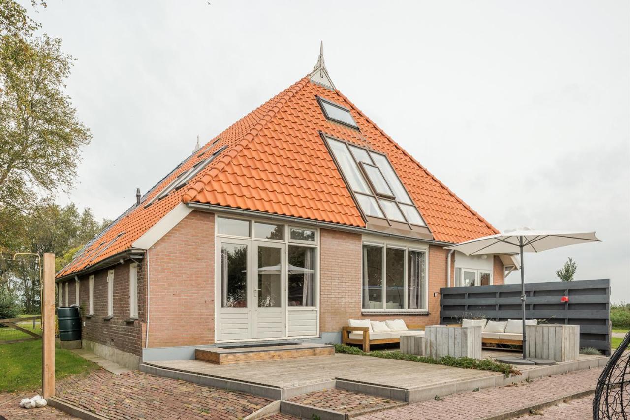 Large fully renovated farmhouse with indoor Swim spa and Sauna  lemmer