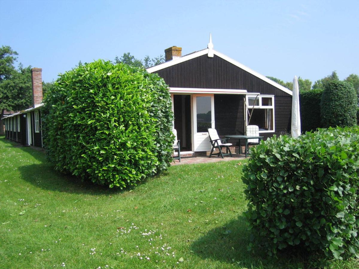 Peaceful Holiday Home near Centre in Burgh Haamstede  renesse